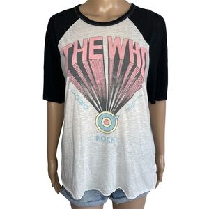 American Eagle The Who Casual Colorblock Short Sleeve Crewneck Graphic T-Shirt